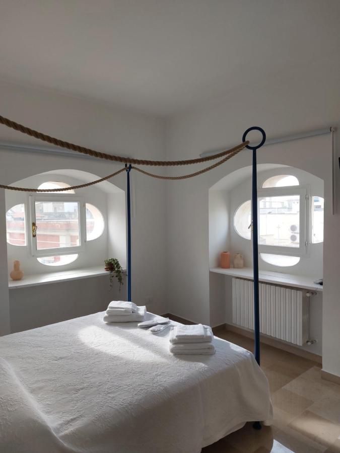 Palazzo Accinni B&B Монополи Экстерьер фото
